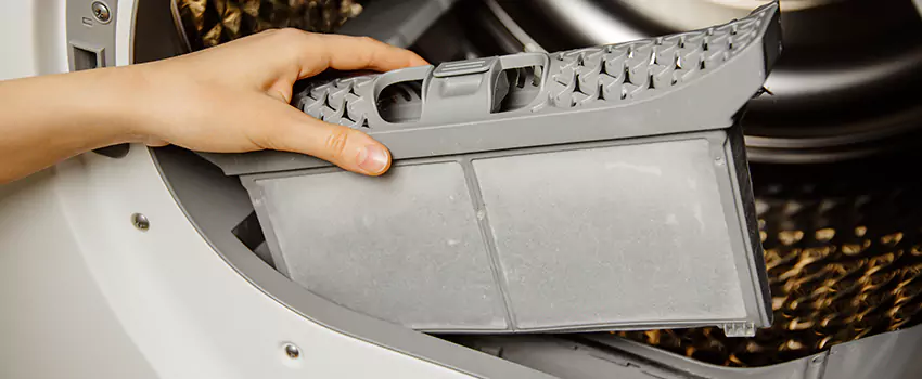 Signs Of A Clogged Dryer Lint Trap in Corinth, Texas